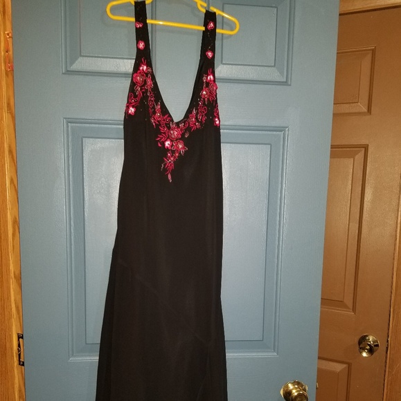Dresses & Skirts - Dress